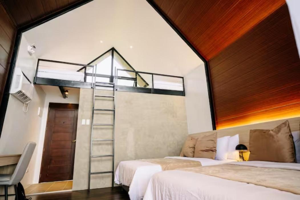 Grey Rock Mountain Cabin W/ Jacuzzi Balamban Экстерьер фото